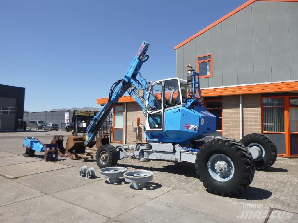 Menzi Muck A71 T2M حفارات خاصة