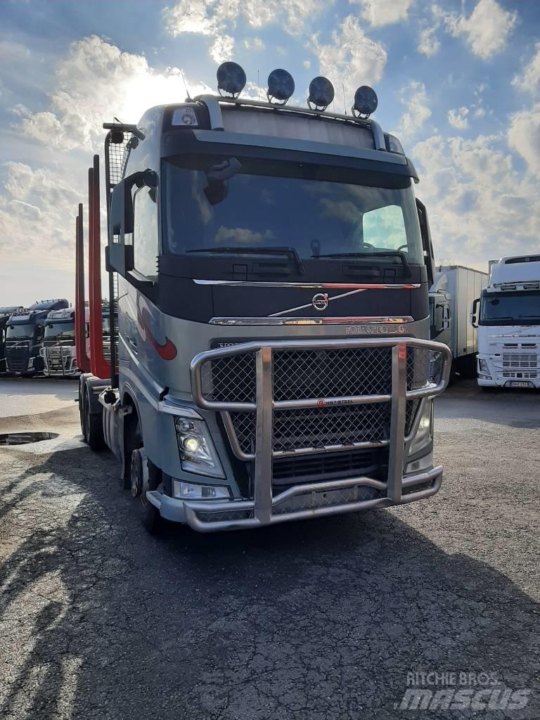 Volvo FH 13 شاحنات أشجار