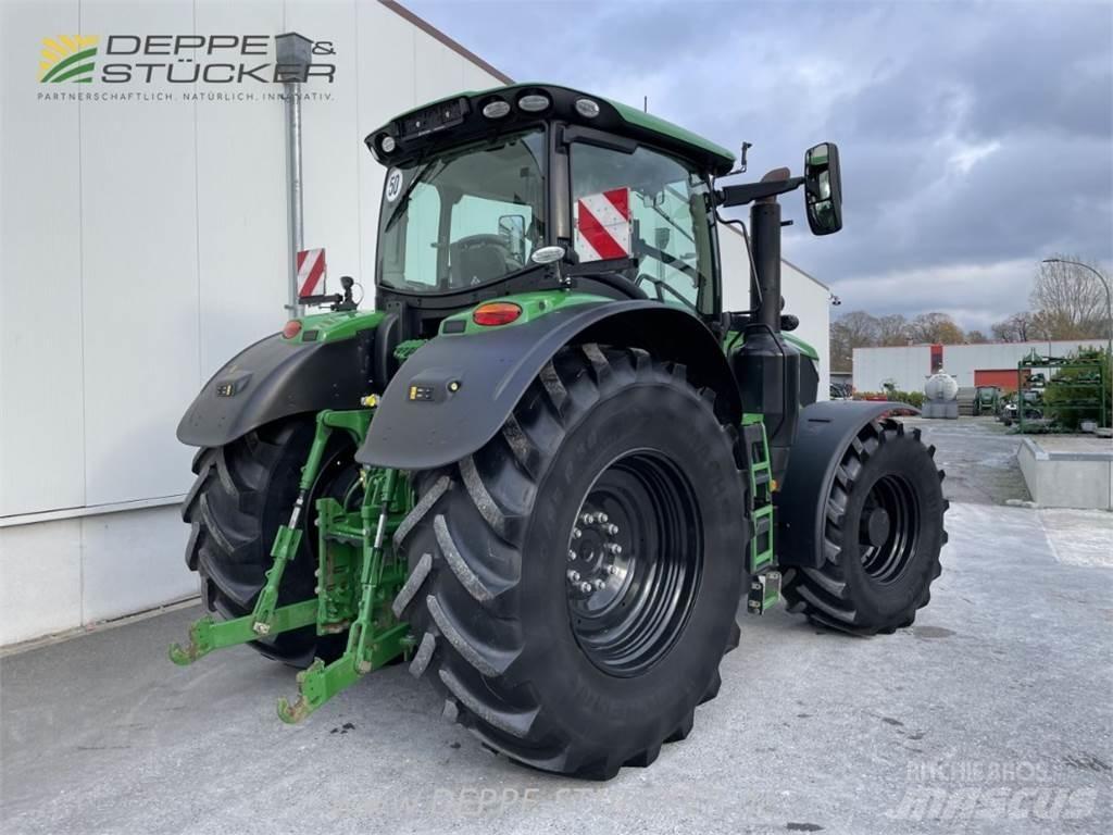 John Deere 6250R الجرارات