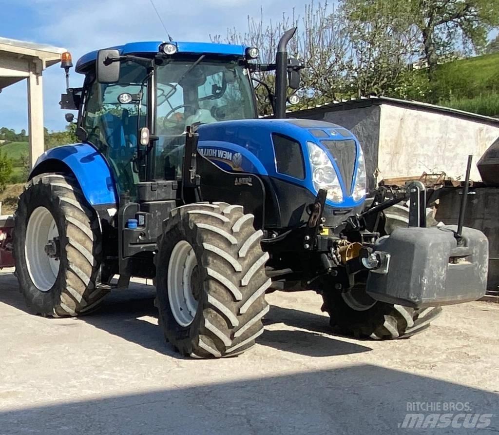 New Holland T7.210 الجرارات