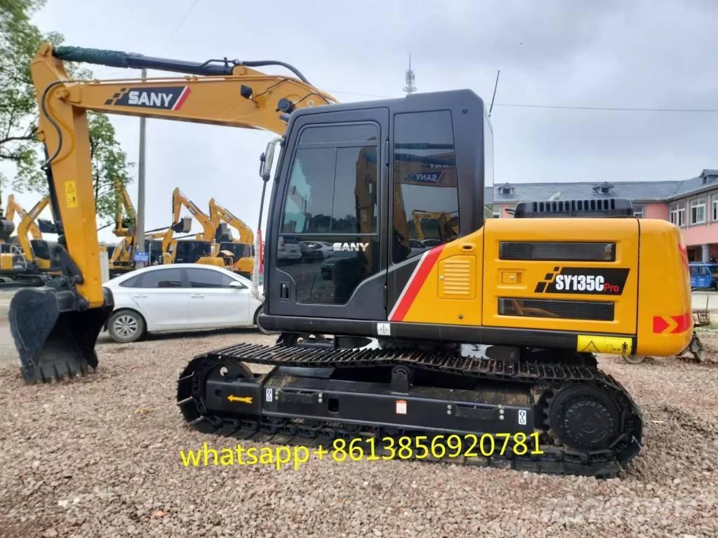 Sany SY 135 C حفارات زحافة