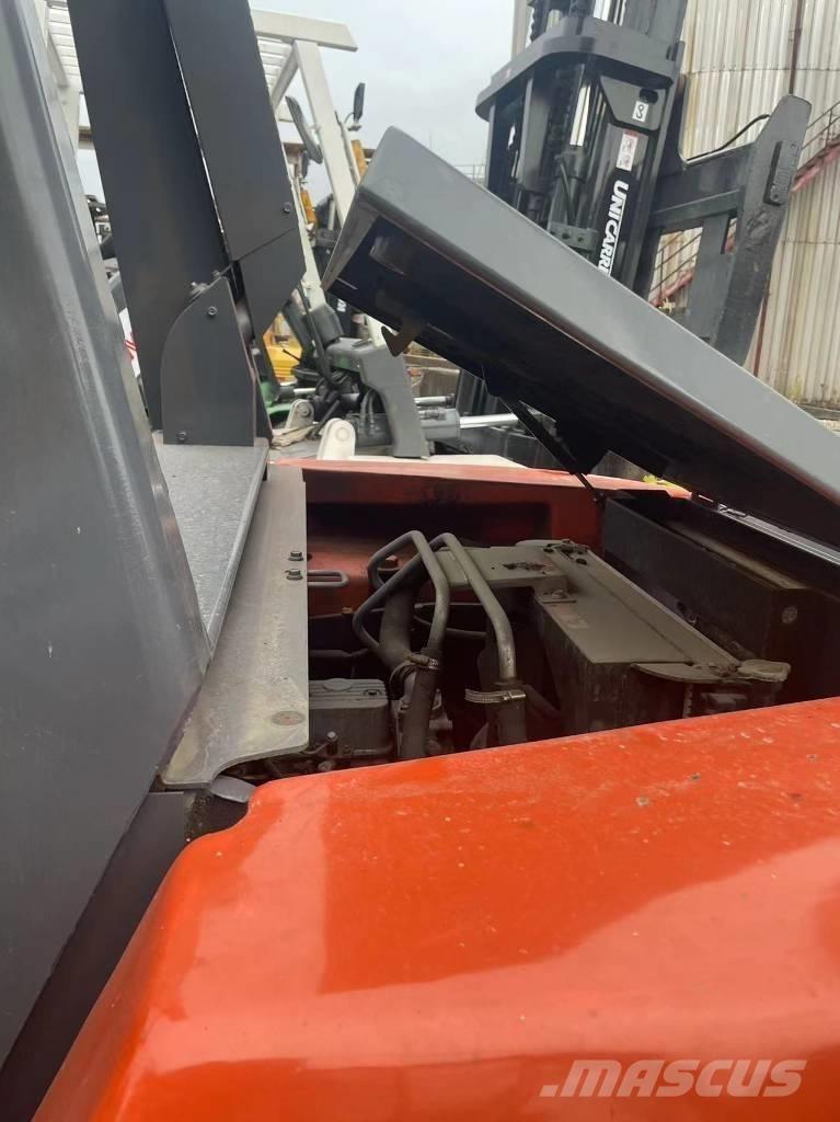 Toyota 7 Ton شاحنات الديزل