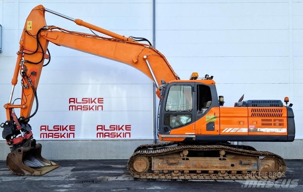 Doosan DX 255 LC-3 حفارات زحافة
