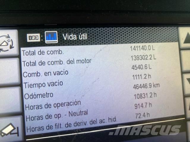 CAT 966 M لوادر بعجل