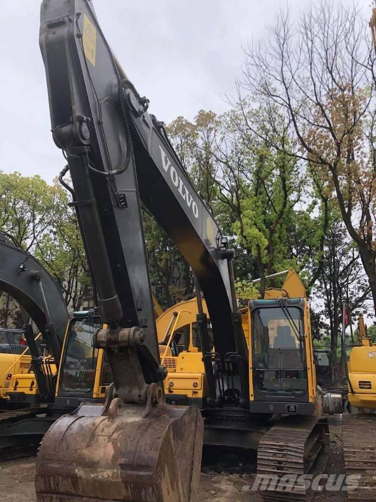Volvo EC 210 B LC حفارات زحافة