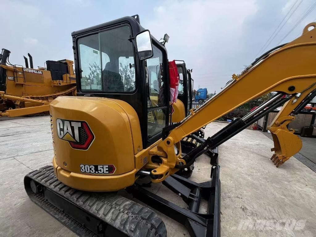CAT 303.5 E حفارات صغيرة أقل من 7 طن (حفارات صغيرة)