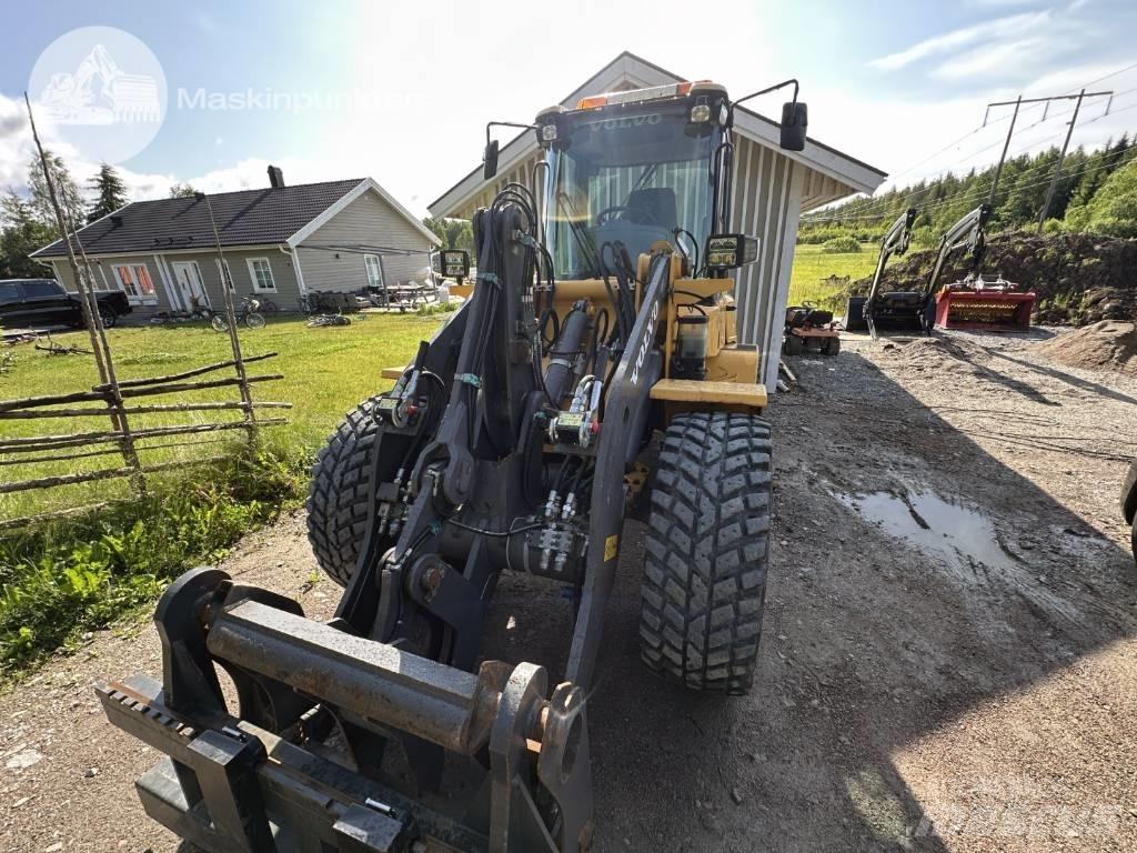 Volvo L 35 G لوادر بعجل