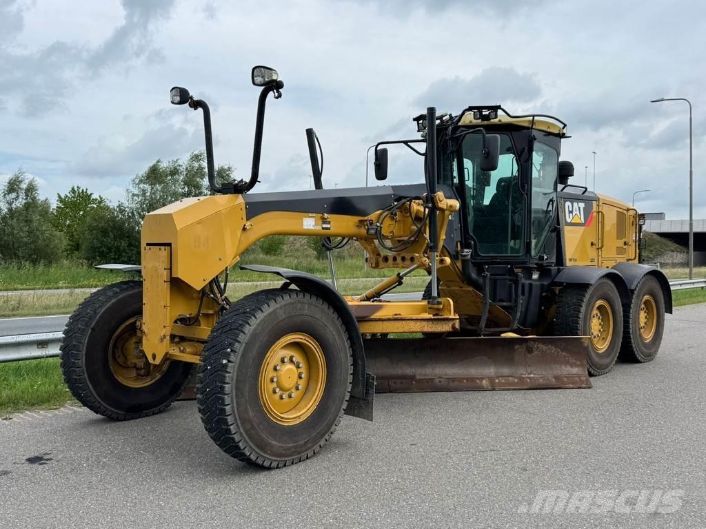 CAT 140M2 معدات تمهيد الطرق
