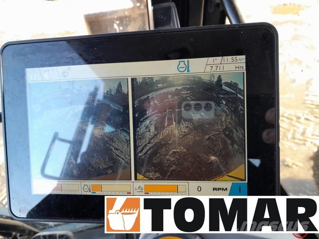 JCB 245 XR حفارات زحافة