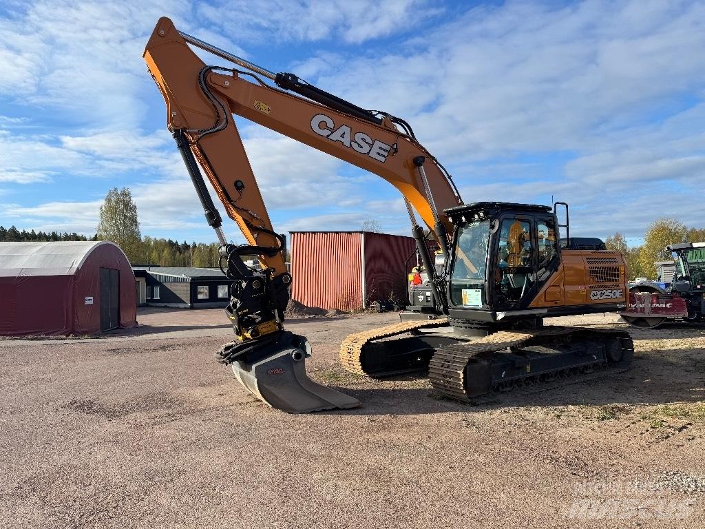 CASE CX250E حفارات زحافة