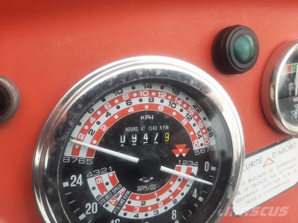 Massey Ferguson 158 الجرارات