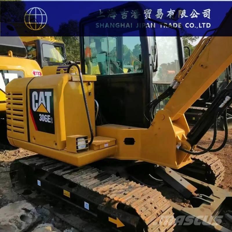 CAT 306 D حفارات زحافة