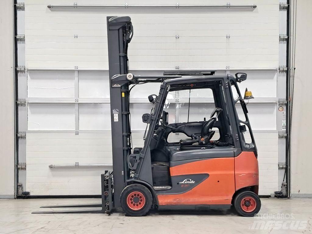Linde E30HL-01/600 شاحنات ذات رافعات شوكية تعمل بالكهرباء