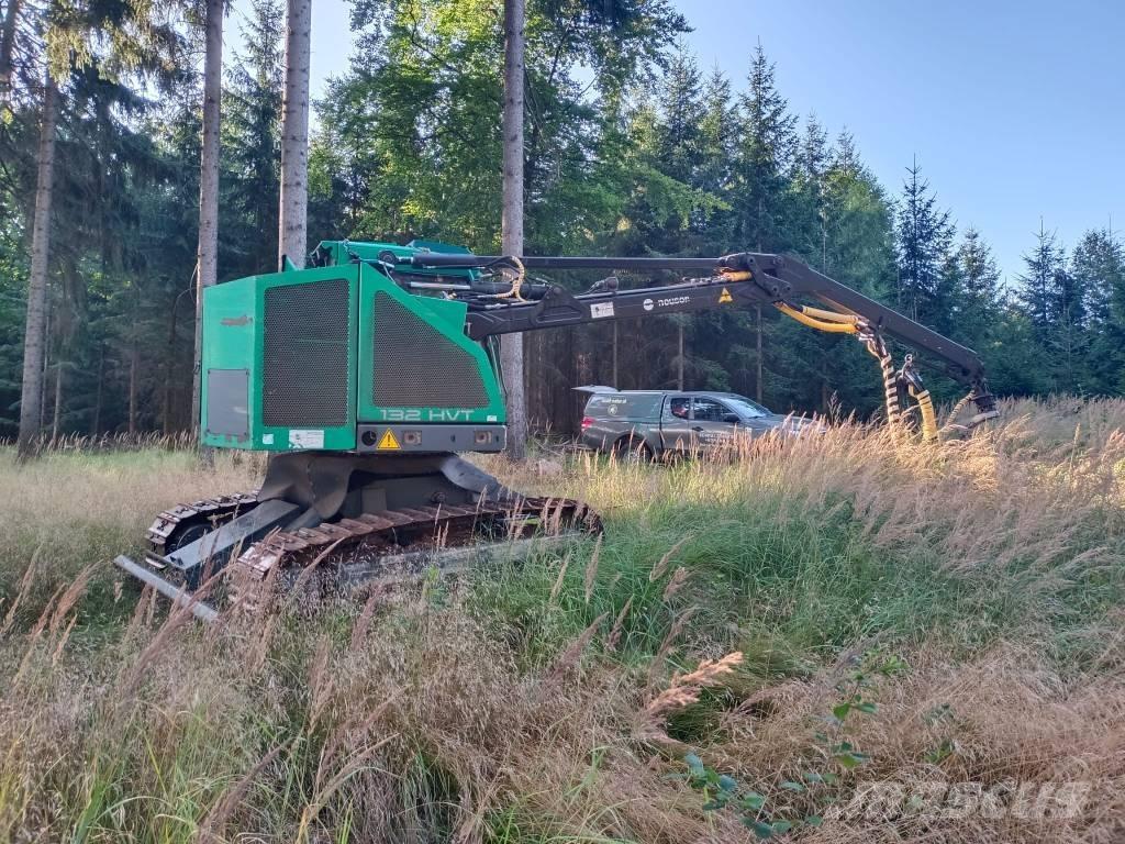 Neuson Forest 132HVT حصادات