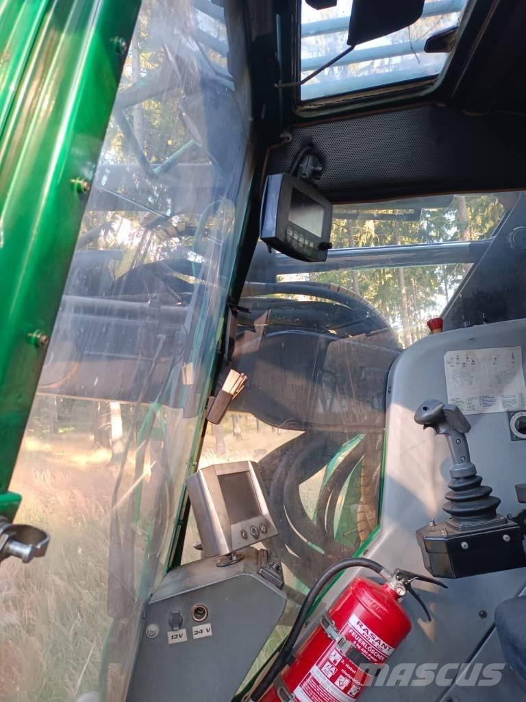 Neuson Forest 132HVT حصادات