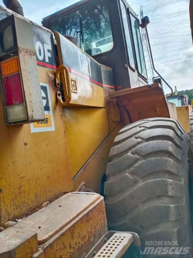 CAT 950 F لوادر بعجل