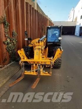 JCB 540-140 مناولات متداخلة