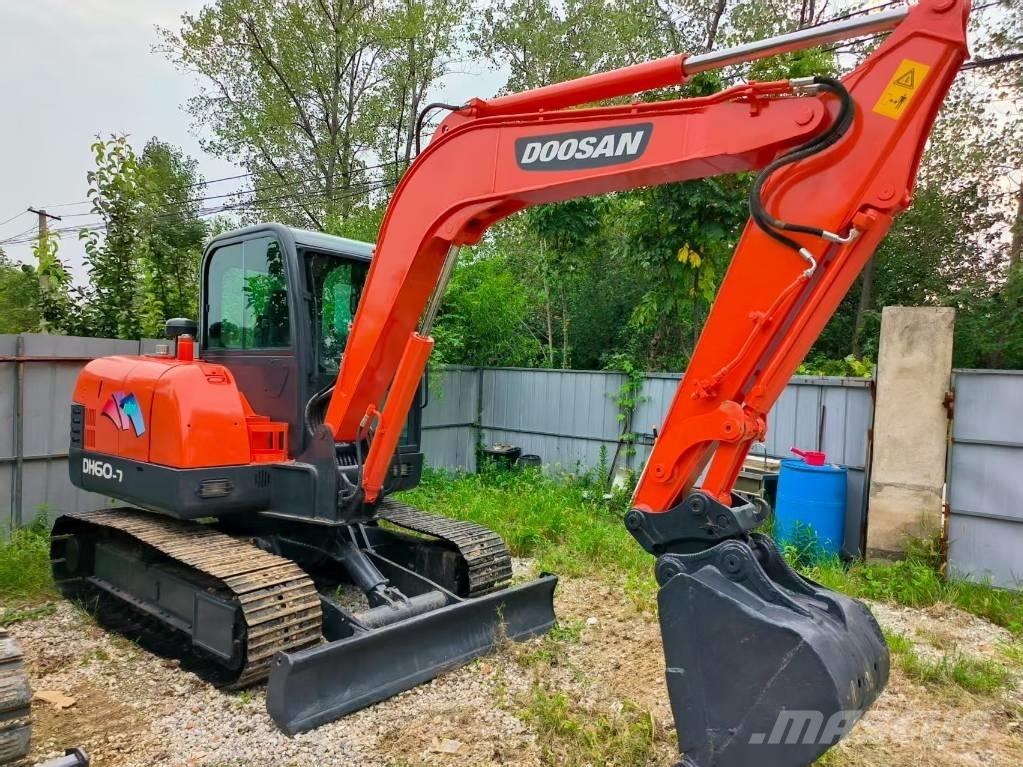 Doosan DH 60-7 حفارات صغيرة أقل من 7 طن (حفارات صغيرة)