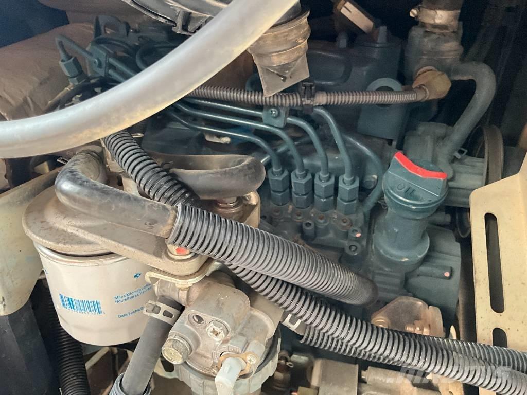 Yanmar 4TNV98 محركات