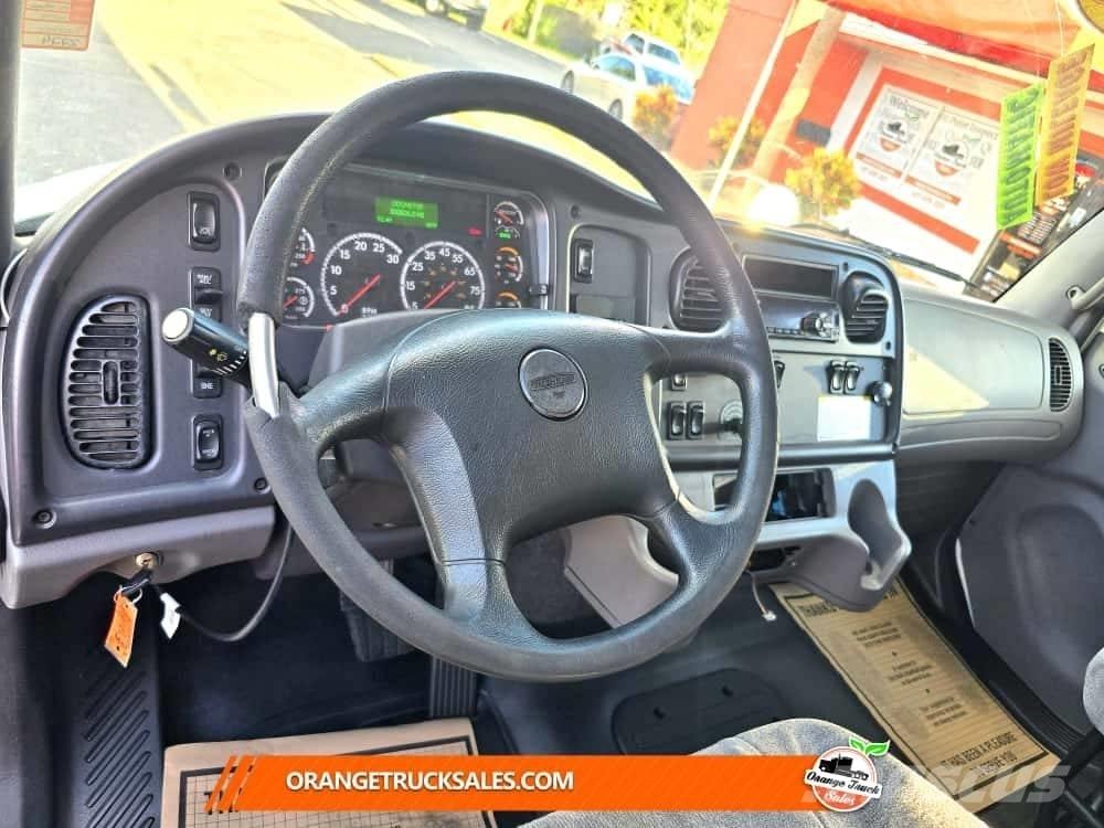 Freightliner M2 106 شاحنات بدرجة حرارة قابلة للضبط