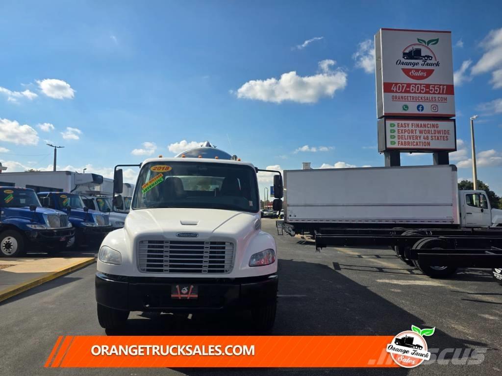 Freightliner M2 106 شاحنات بدرجة حرارة قابلة للضبط