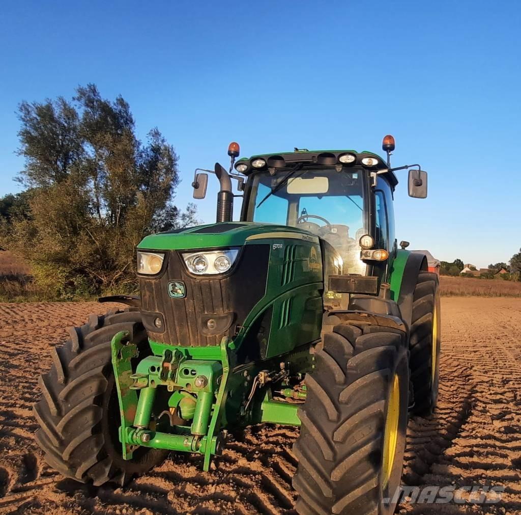 John Deere 6170 R الجرارات