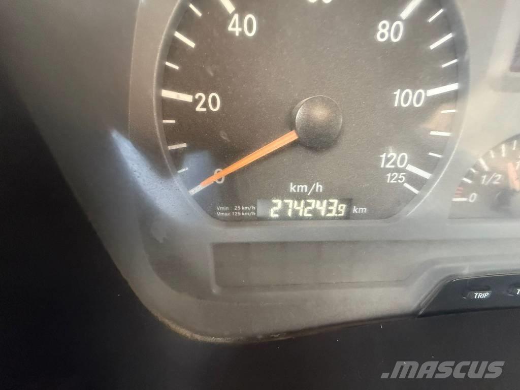 Mercedes-Benz 1833 شاحنات الرافعات الخطافية