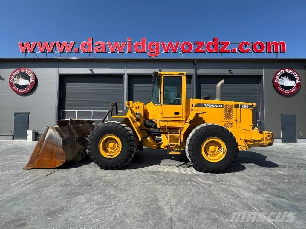 Volvo L 120 D لوادر بعجل