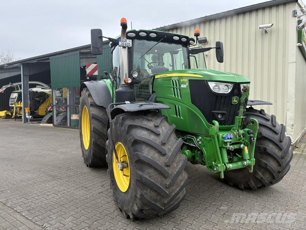 John Deere 6215 R الجرارات