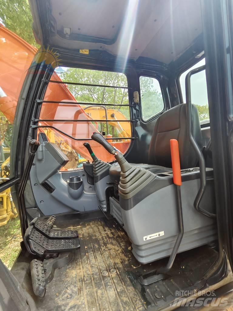 Hitachi ZX 120 حفارات زحافة