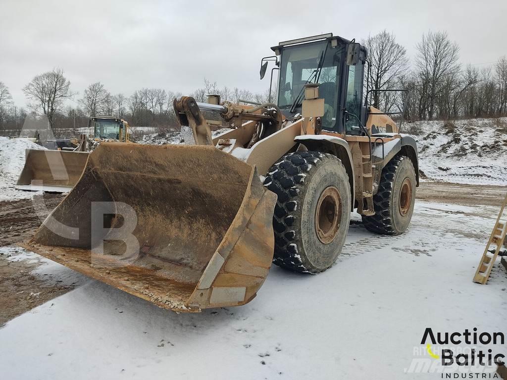 CASE 921 E لوادر بعجل