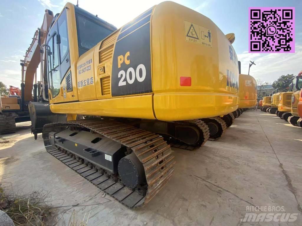 Komatsu PC 200-8 حفارات زحافة