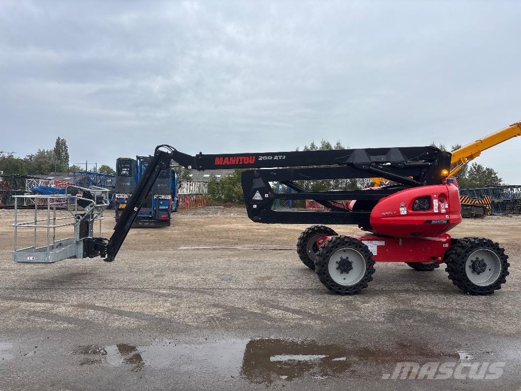 Manitou 200 ATJ رافعات سلة مفصلية