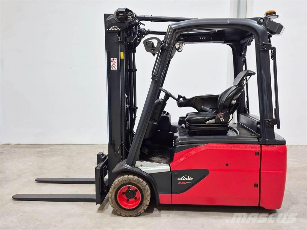 Linde E20L 02 386 شاحنات ذات رافعات شوكية تعمل بالكهرباء
