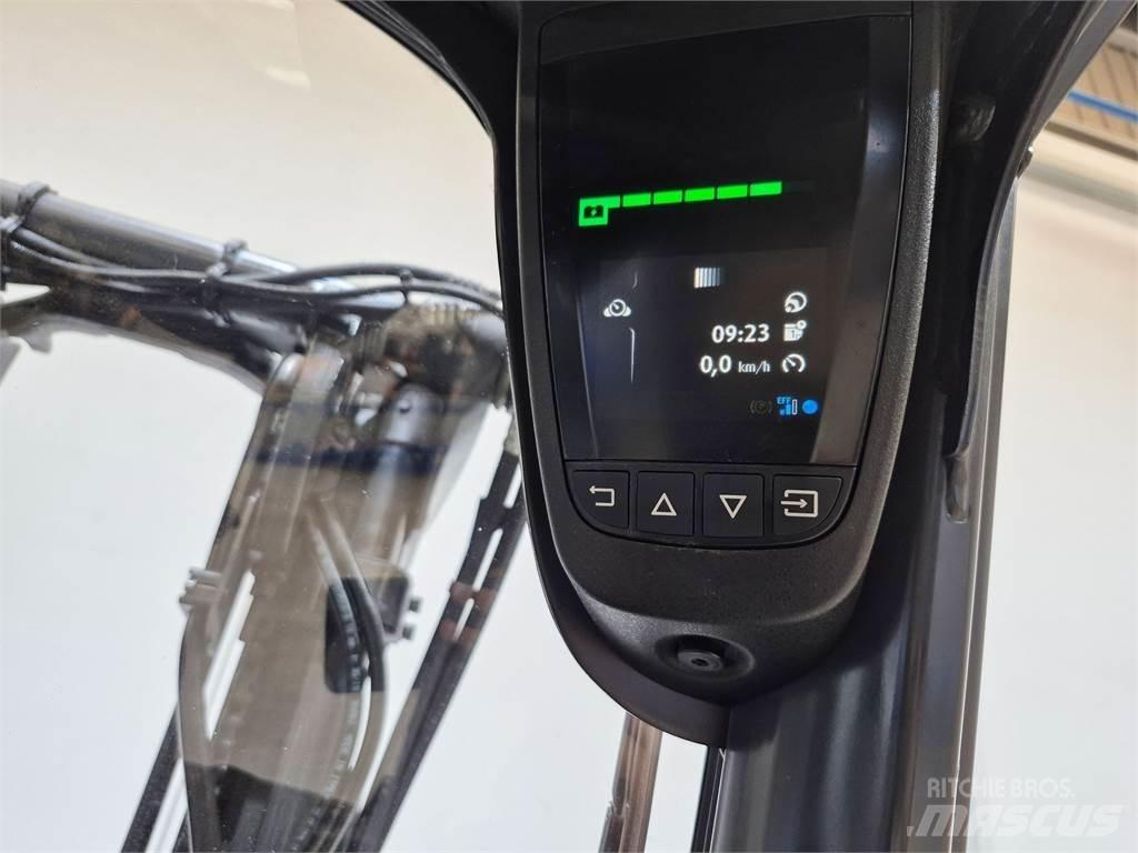 Linde E20L 02 386 شاحنات ذات رافعات شوكية تعمل بالكهرباء