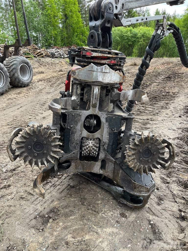 Komatsu 901XC حصادات