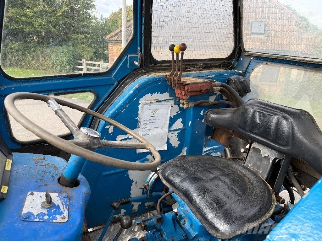 Ford 4600 الجرارات