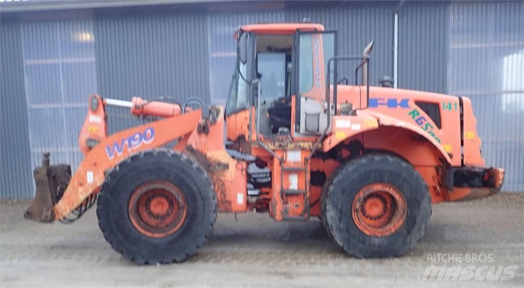 Fiat-Kobelco W190 لوادر بعجل