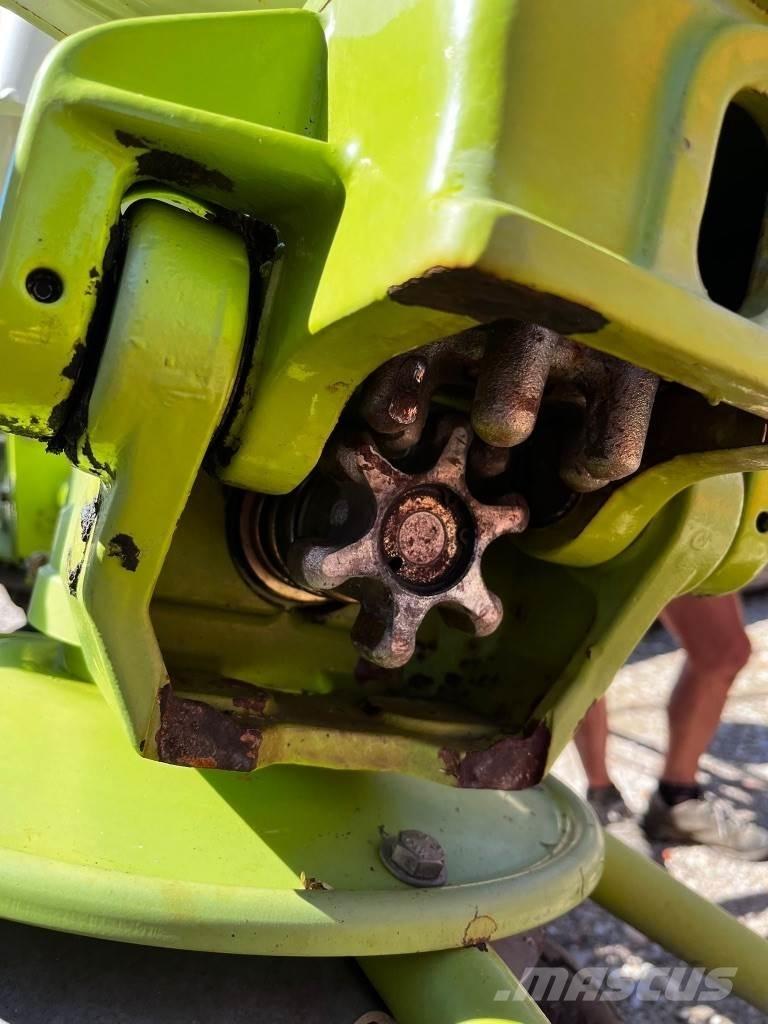 CLAAS Volto 900 T مكابس وميبسات التبن
