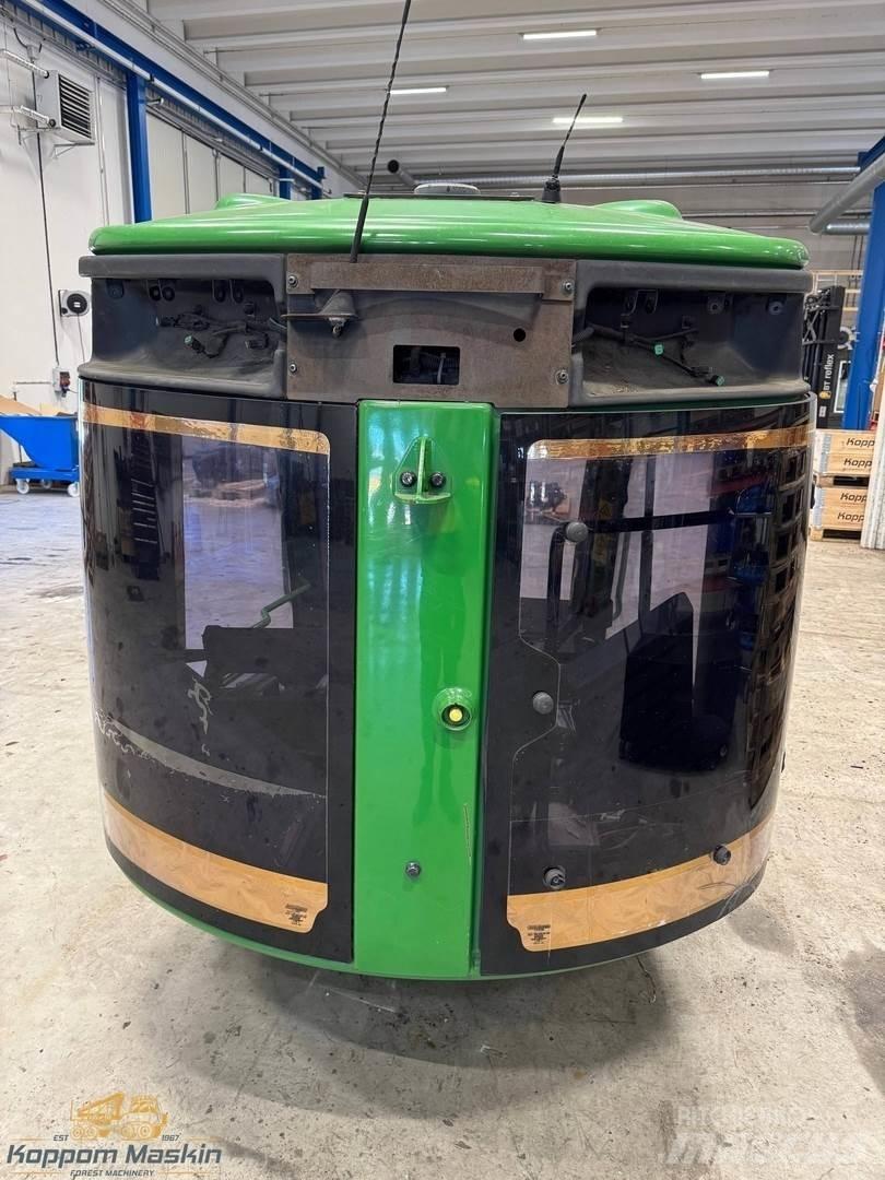 John Deere 1270E كابينة والداخلية