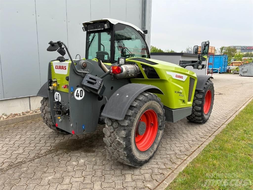 CLAAS Scorpion 741 مناولات متداخلة