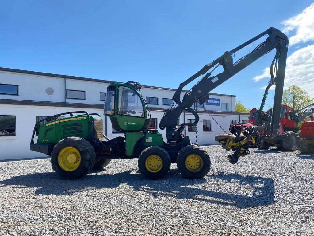 John Deere 1170 E حصادات