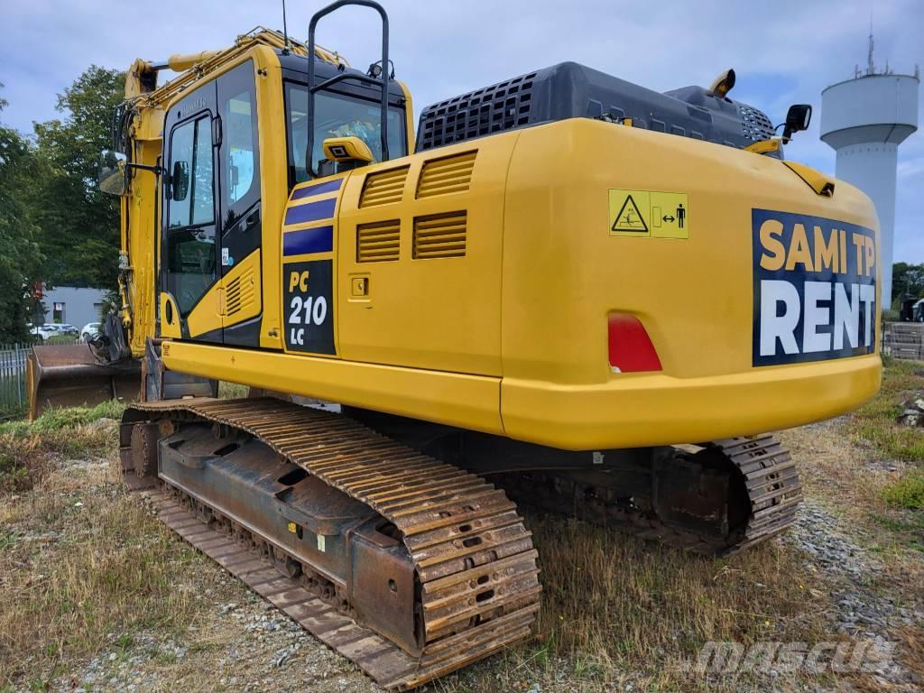 Komatsu PC210LC-11 حفارات زحافة