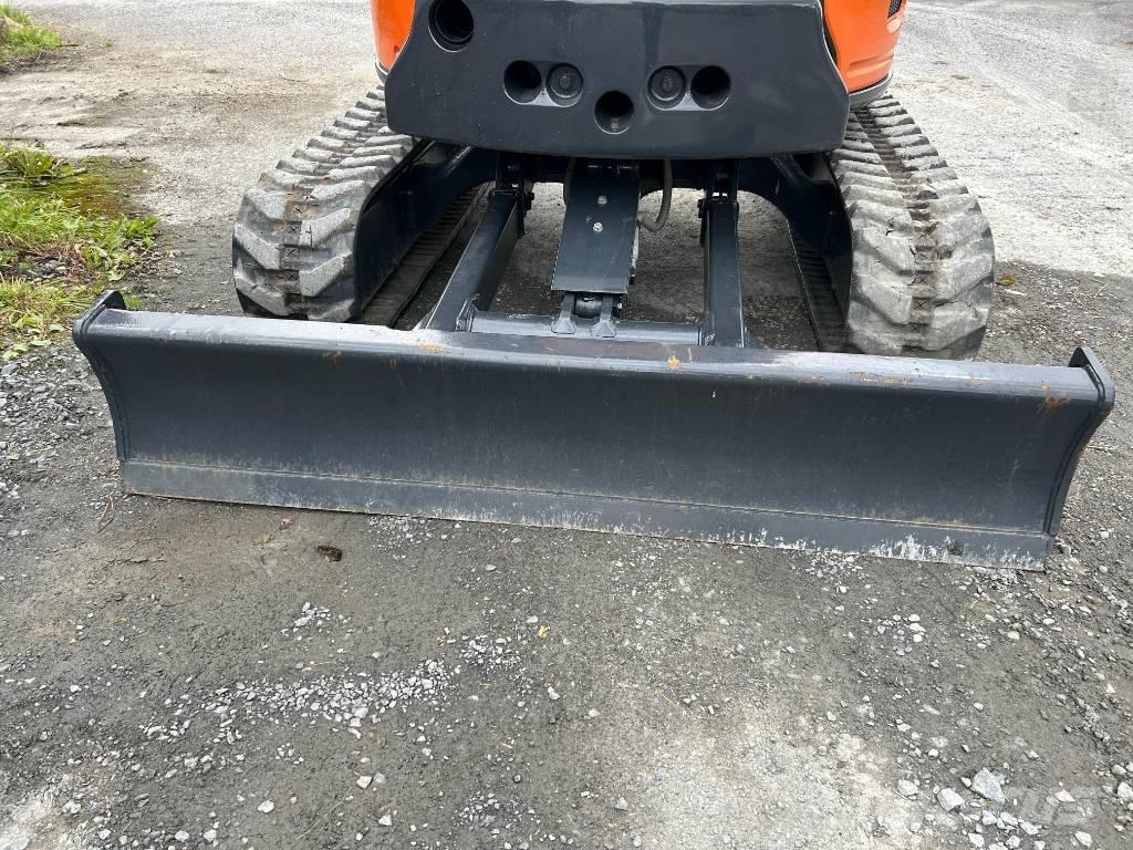 Hitachi ZX 38 U-6 حفارات صغيرة أقل من 7 طن (حفارات صغيرة)