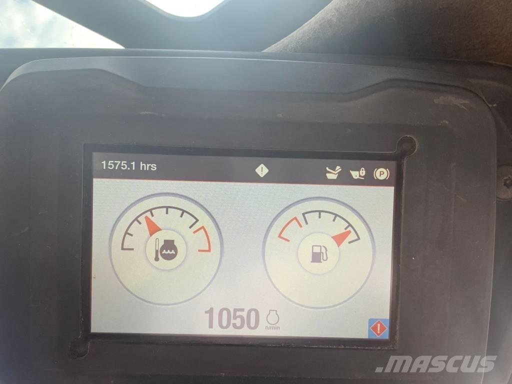Bobcat S 76 لوادر انزلاقية التوجيه