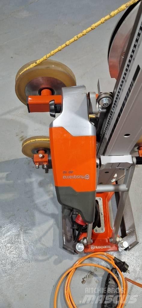 Husqvarna KS 40E مناشير صخور وخرسانة