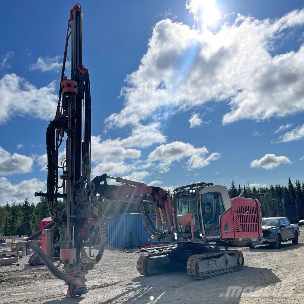 Sandvik DX800i معدات الثقب السطحي