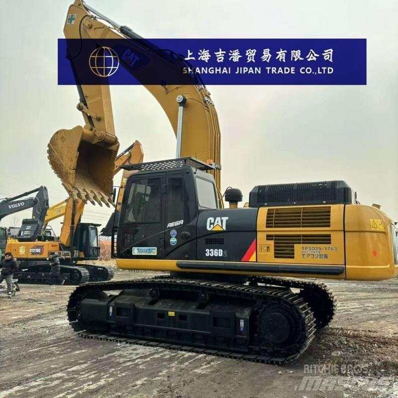 CAT 336 D حفارات زحافة