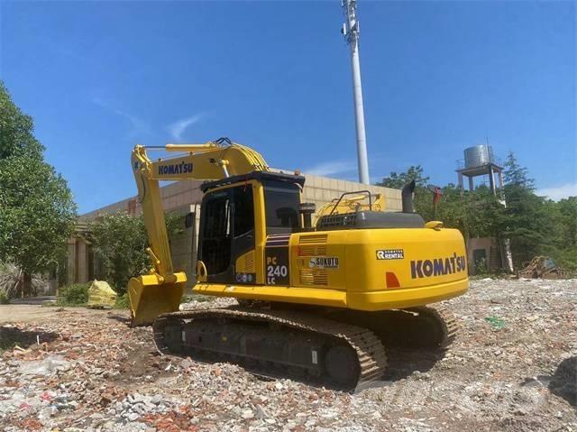 Komatsu PC 240 حفارات زحافة