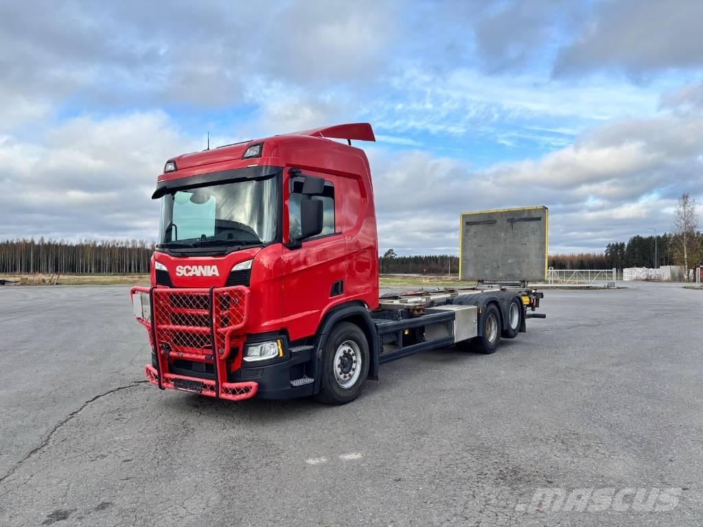Scania R 540 شاحنات بمقصورة وهيكل